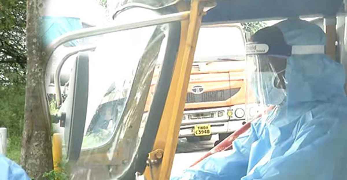Kochi auto driver offers free service to recovered COVID patients Kochi auto driver offers free service to recovered COVID patients