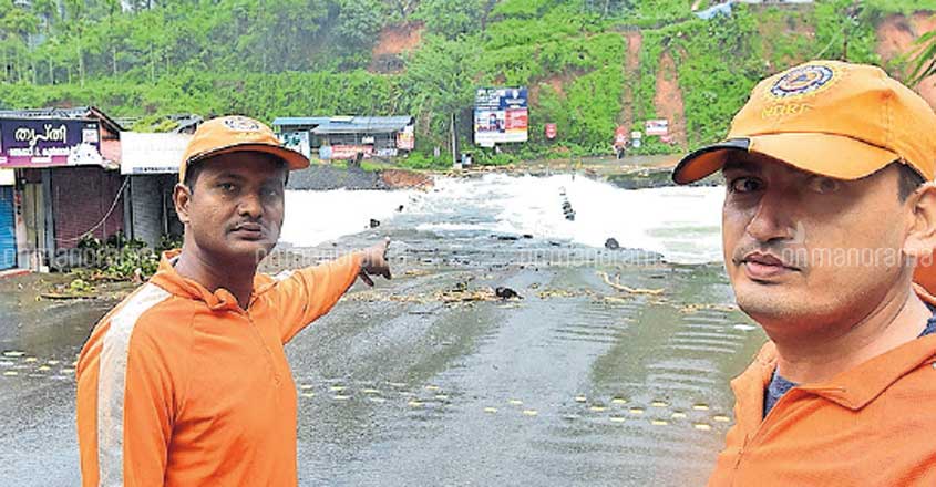 'Superman' Kanhaiya Kumar is back in Kerala, this time in flood-hit Wayanad 'Superman' Kanhaiya Kumar is back in Kerala, this time in flood-hit Wayanad