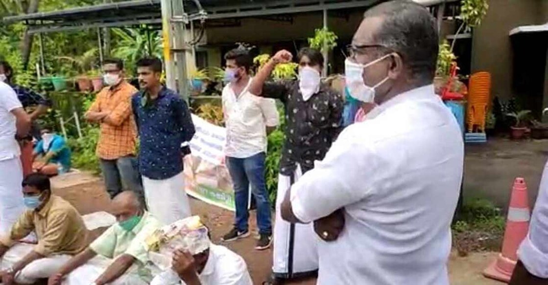 BJP raises provocative slogans against CPM in Kannur BJP raises provocative slogans against CPM in Kannur
