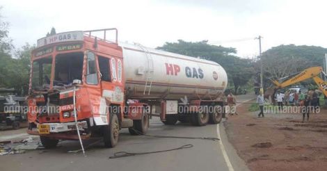 15 injured after serial crash on NH at Kasaragod