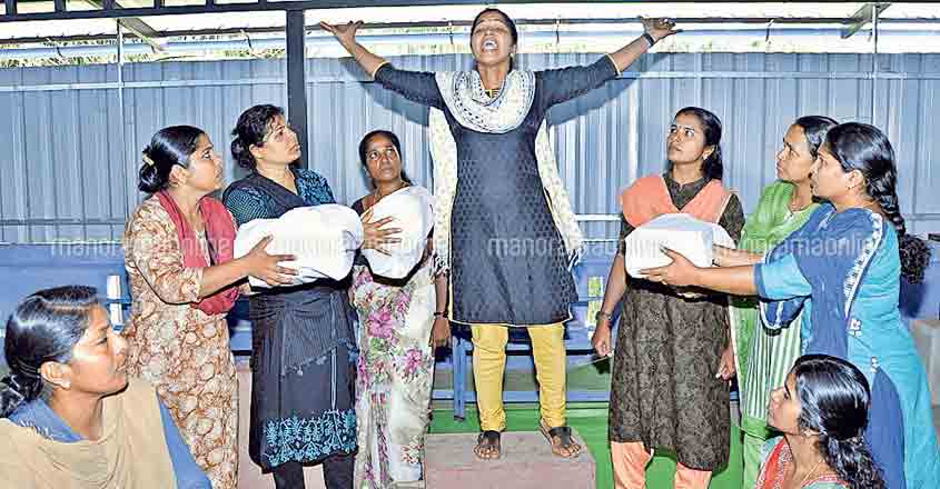 kasargod-women-police kasargod-women-police
