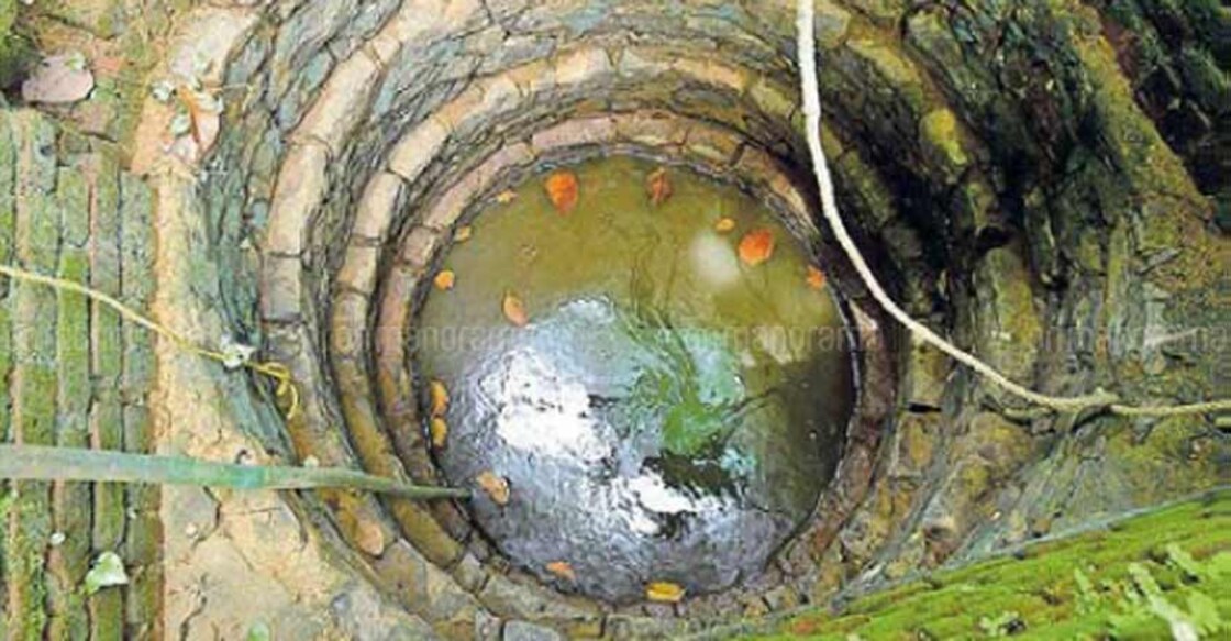 Valsamma Philip's well that became dirty in the flooding. | Photo: Manorama