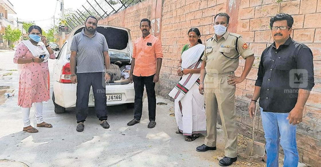 Woman travels 2,700 km across six states to meet ailing son in hospital