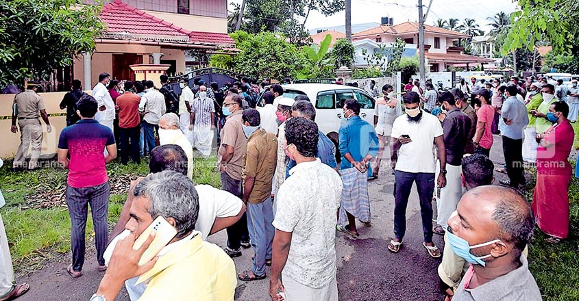Woman killed in Kottayam, husband critical; police suspect theft attempt Woman killed in Kottayam, husband critical; police suspect theft attempt