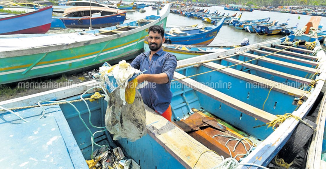 In love with the sea, this Kozhikode youth is battling plastic menace