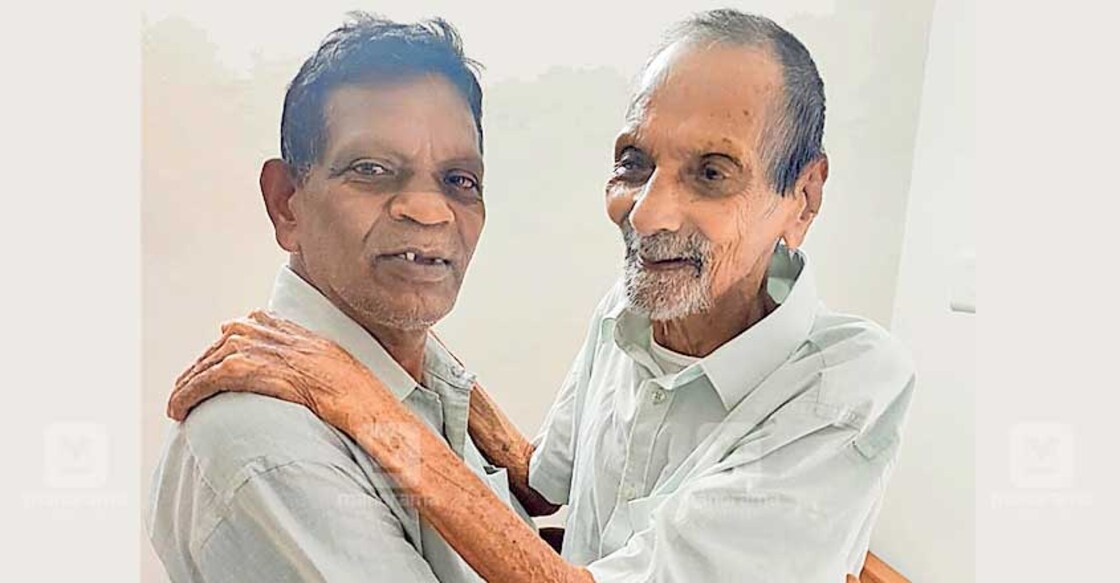 Touching reunion! 66-year-old meets father, aged 94, for the first time!