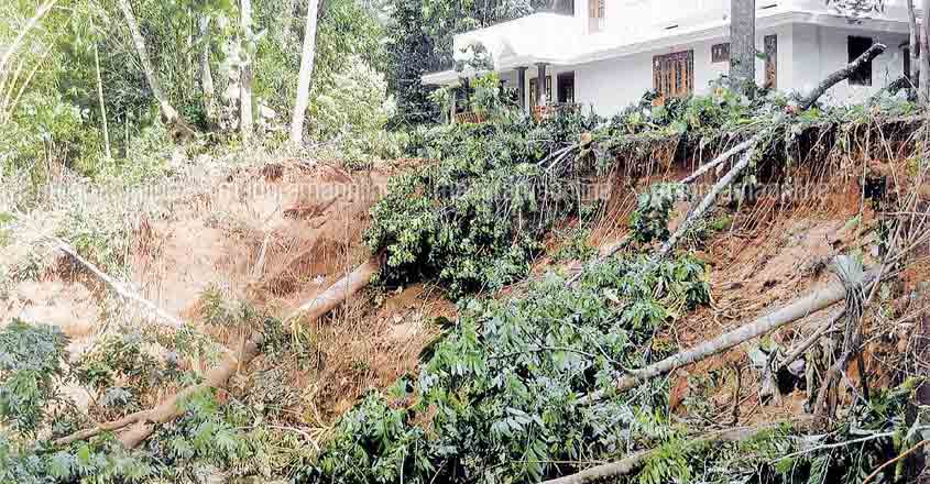 Land erosion threatens houses on banks of Manimalayar | Land erosion ...