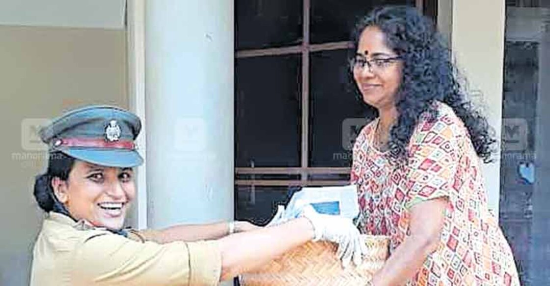 COVID-19 lockdown: Forest officials aid tribals earn living with online initiative Vanika