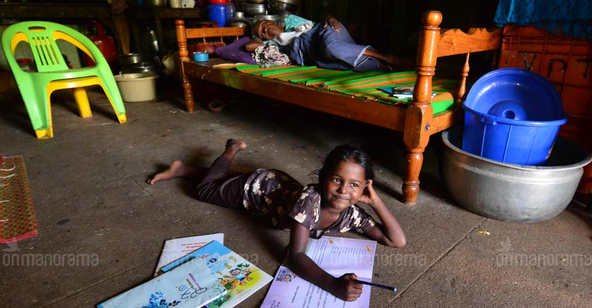 Children at relief camp get TV, thanks to little Sanjana Children at relief camp get TV, thanks to little Sanjana