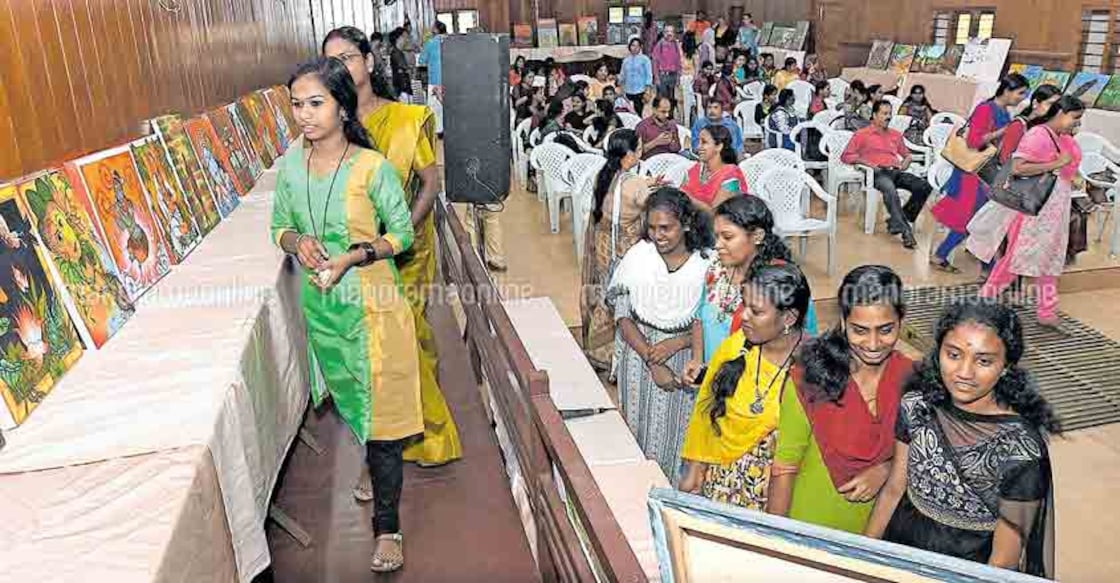 Art show to raise funds for flood-hit students