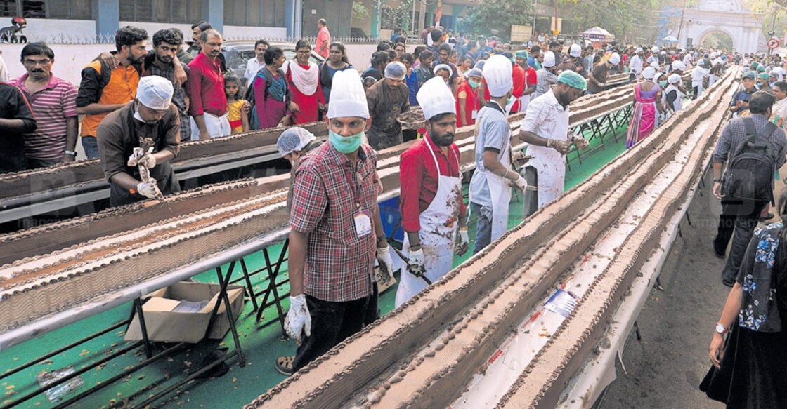 With 6.5 km cake, Kerala sets record for world's longest cake in Thrissur!