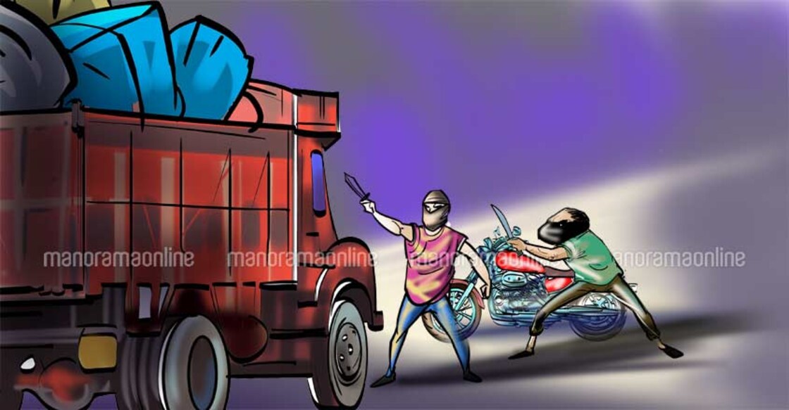 Beware of highway robbers on Kerala-Karnataka border