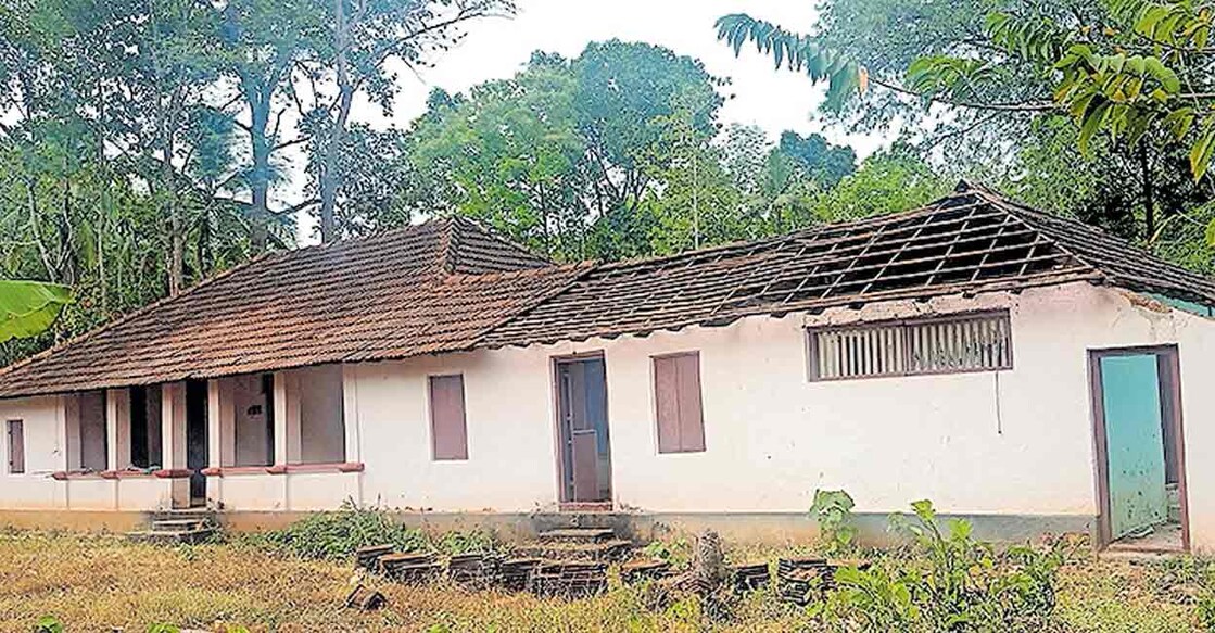 Adoor's almost century-old ancestral house is located at Manakkala in Pathanamthitta district.