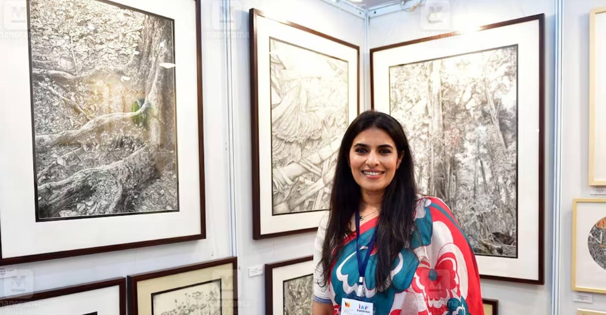 As many as nine pictures drawn by Surumi have been exhibited in the India Art Fest.