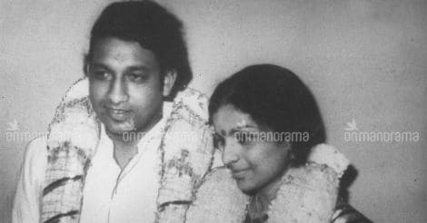 Nedumudi venu and T R Susheela