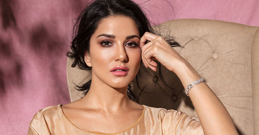 Sunny Leone set to become junior engineer in Bihar!