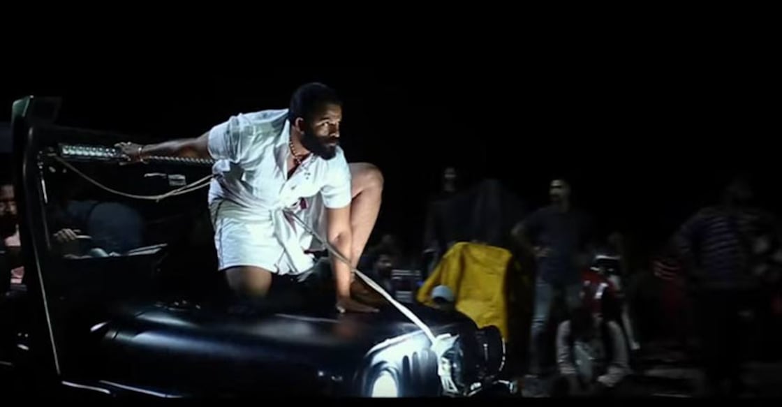 Jayasurya amazes with daring stunts in 'Thrissur Pooram' making video | Watch Jayasurya amazes with daring stunts in 'Thrissur Pooram' making video | Watch