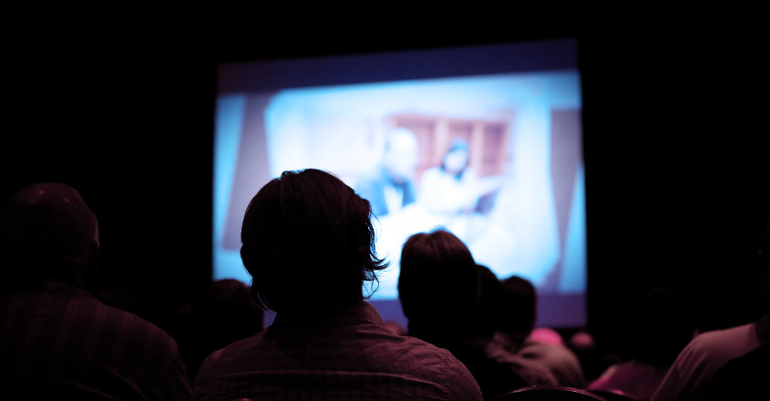 Pak ban on Bollywood films set to recoil on its movie industry