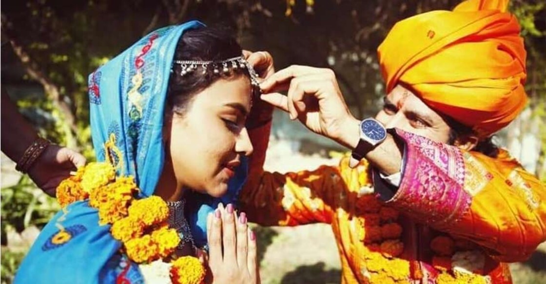 Actress Amala Paul gets hitched? Pics go viral