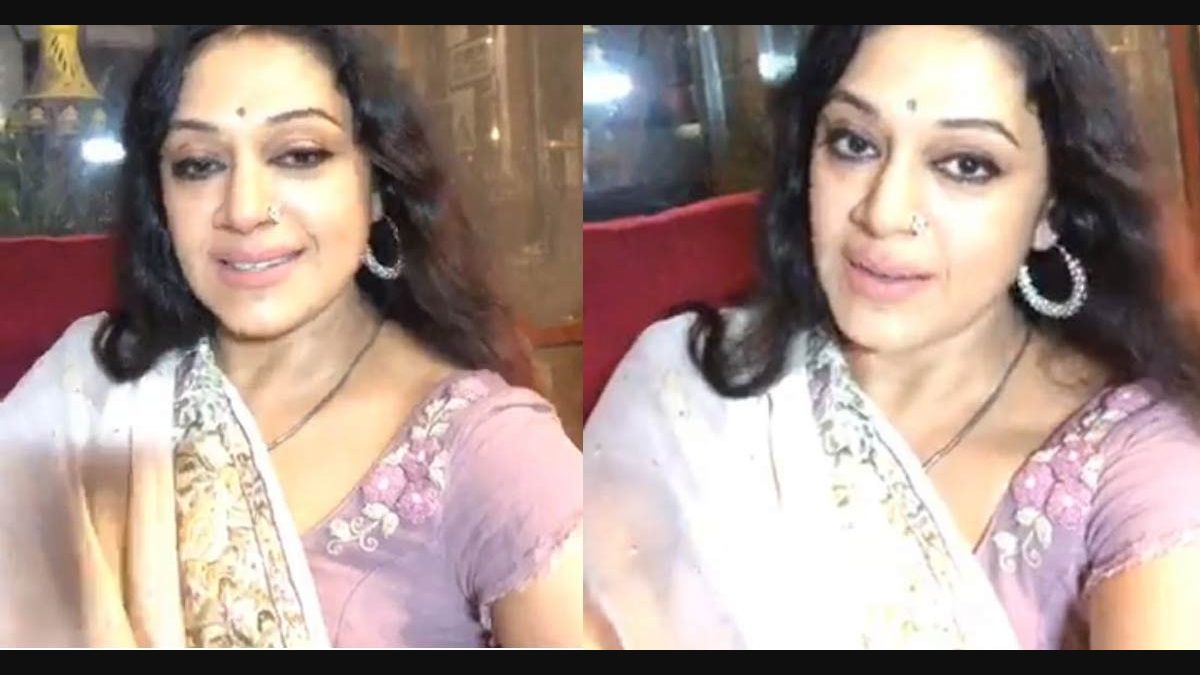 Shobana gets candid about why she took a break from cinema on FB live Entertainment News Manorama English photo