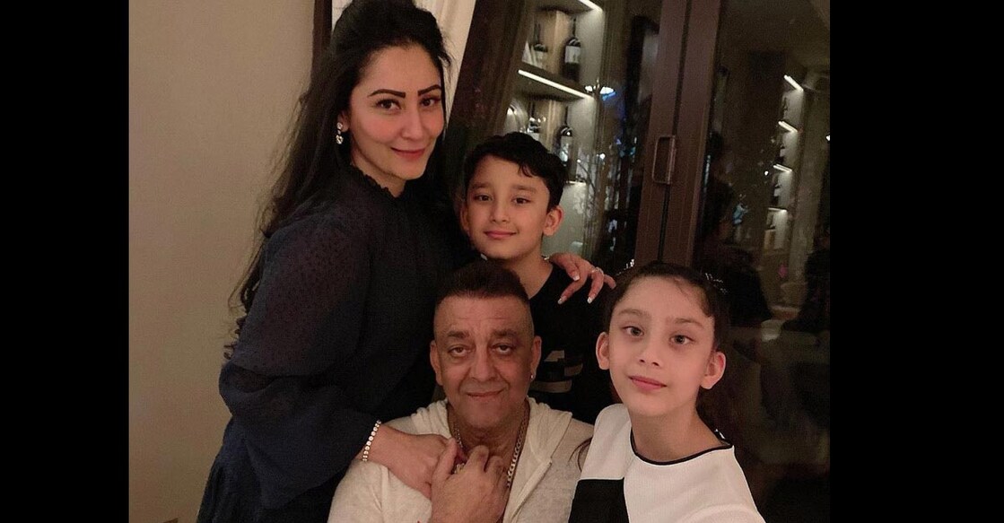 sanjay-dutt-with-family