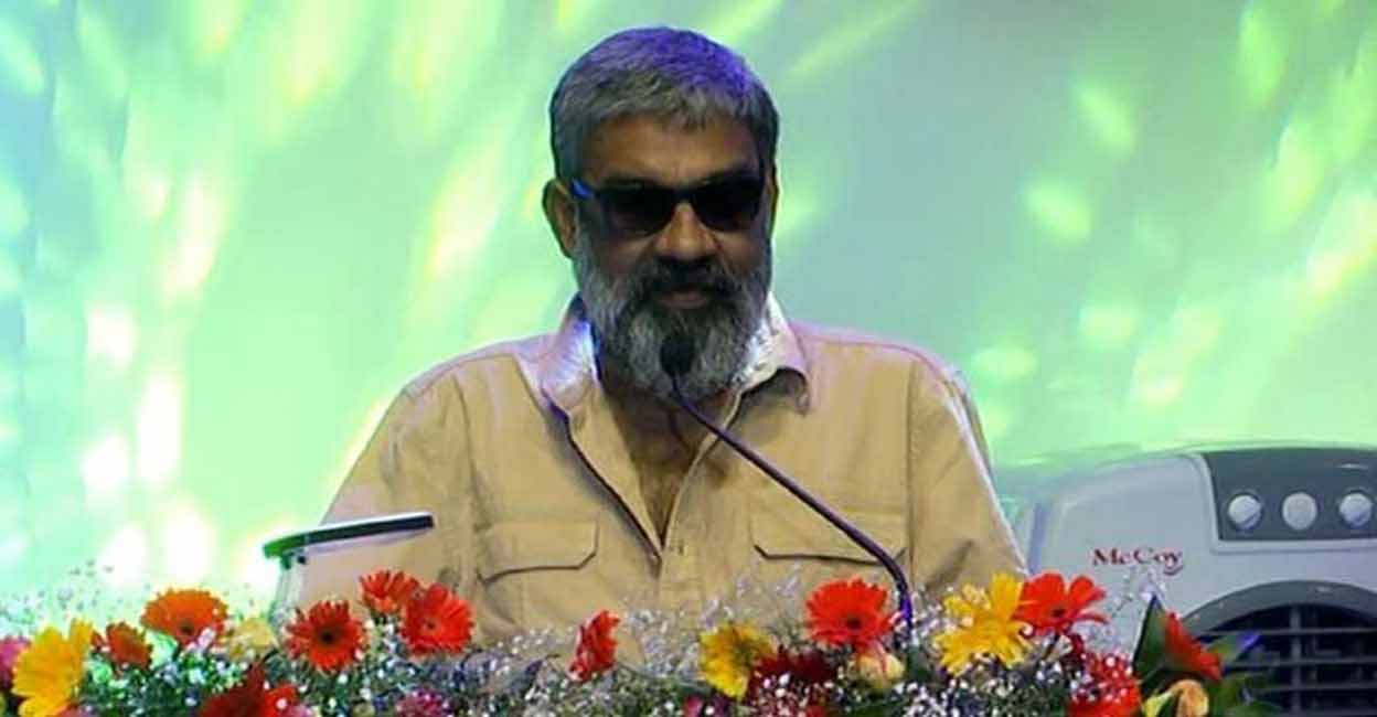 Kerala State Chalachitra Academy chairperson, Ranjith addresses the closing ceremony of IFFK in Thiruvananthapuram on Friday. Photo: Manorama