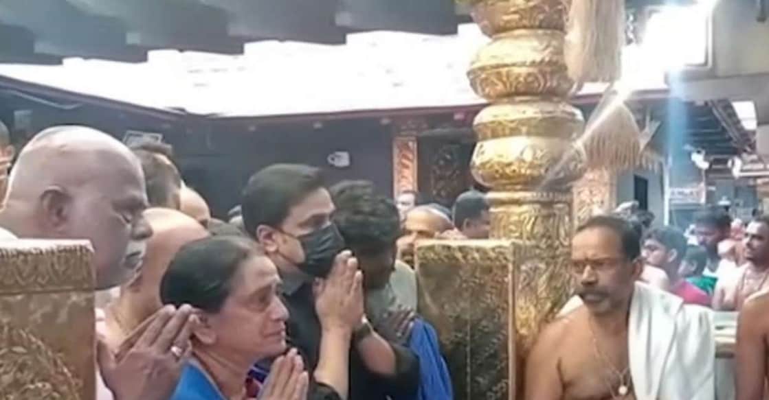 Dileep Actor Dileep at Sabarimala (screen grab)