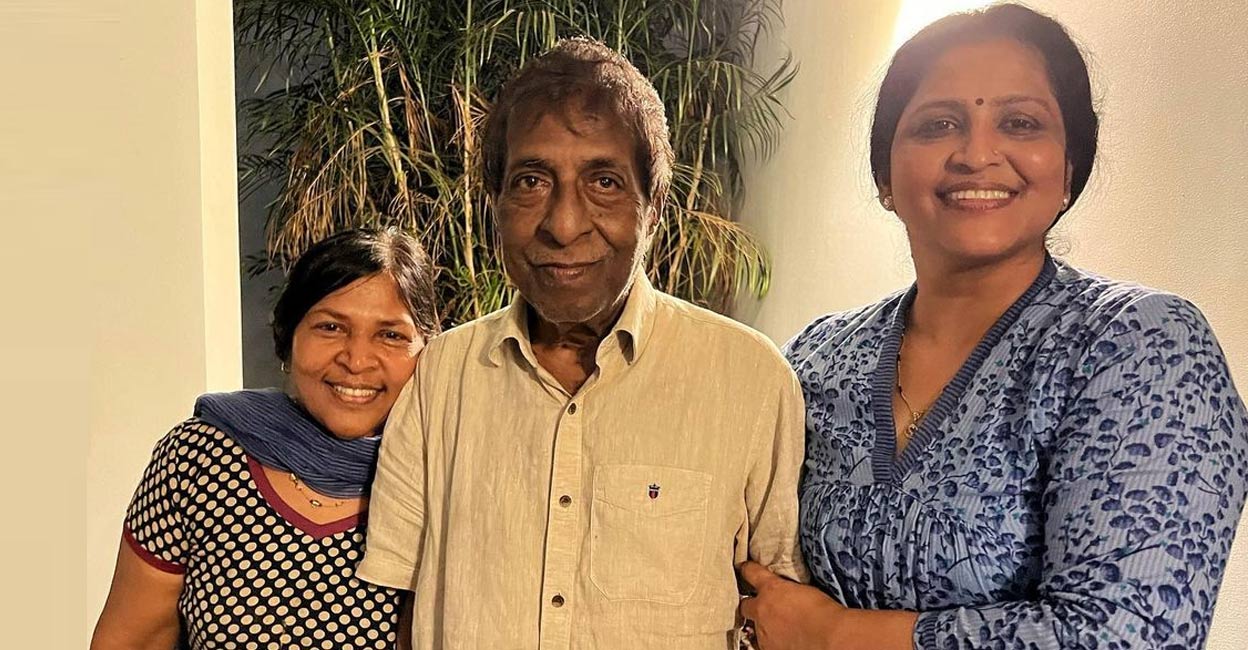 Sreenivasan with Sminu I am posting this photo for all those who are praying for Sreeniyettan’s recovery, Sminu wrote. Instagram: Sminusijo