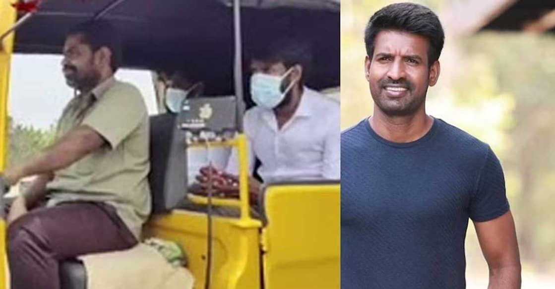 As the news spread, relatives and residents vied to click pictures with the actor. Photo: Manorama