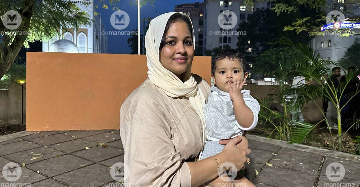 iffk-shamla Shamla Hamza with her daughter. Photo: Onmanorama