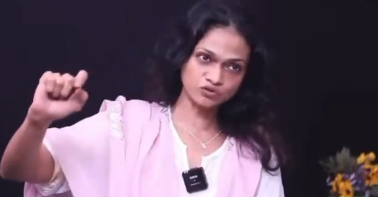 Singer Suchitra. Photo: Youtuber/Citi Fox Media
