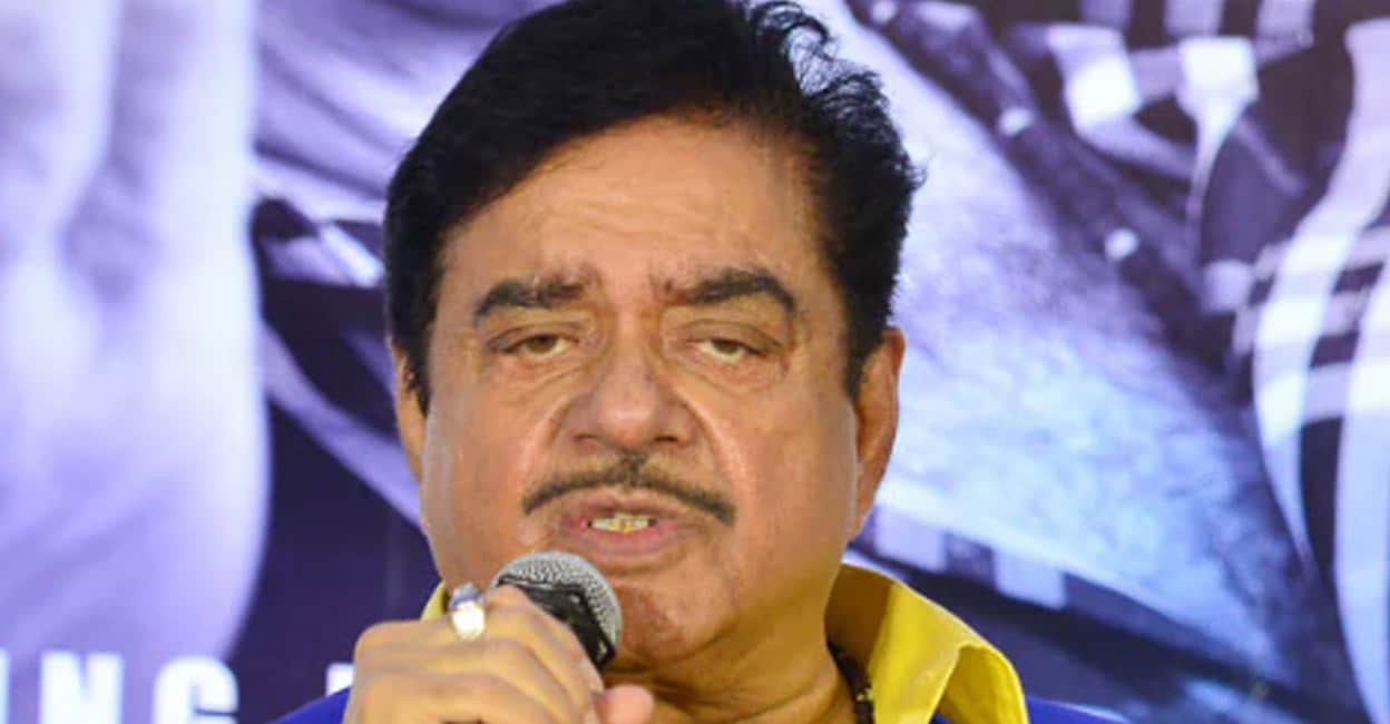 Veteran Bollywood actor-politician Shatrughan Sinha hospitalised |  Onmanorama