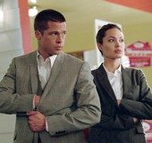 Brad Pitt objects to Angelina Jolie's 'intrusive' request for message disclosure in lawsuit