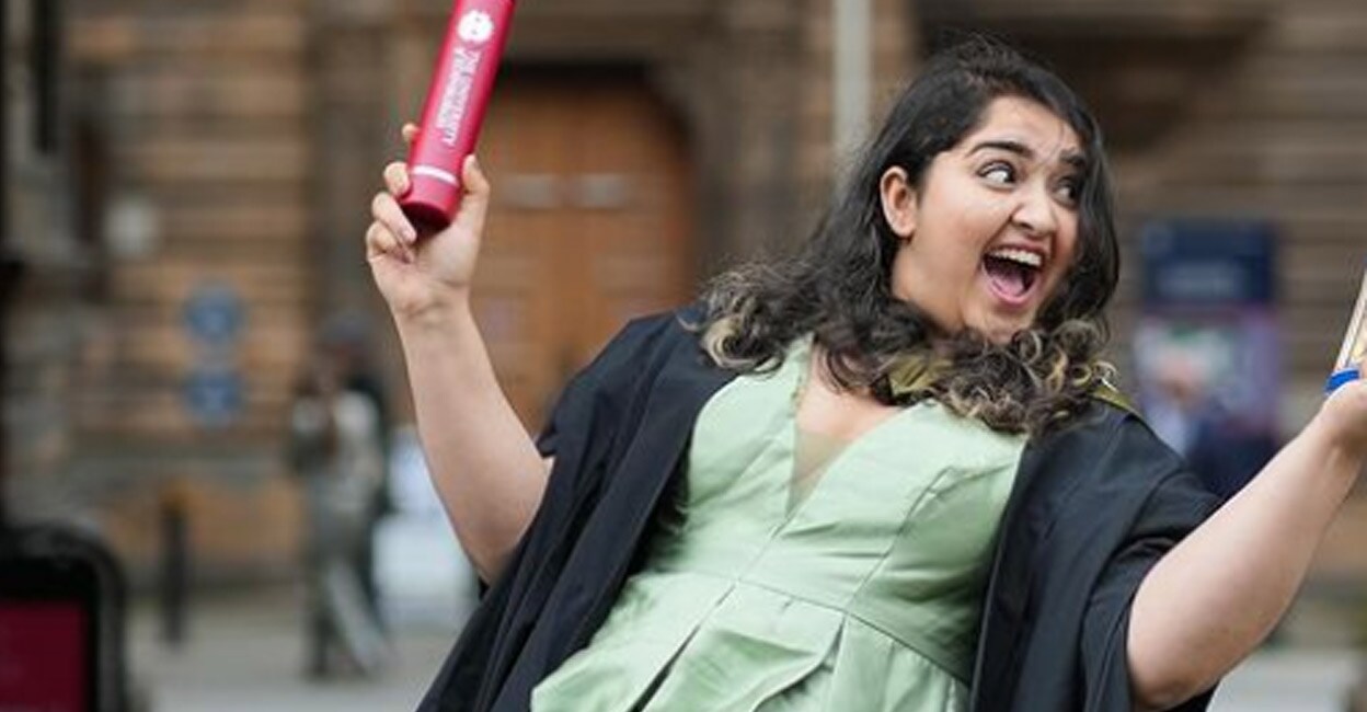 Sanusha poses after her graduation ceremony. Photo: Instagram/ sanusha_sanuuu