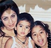 Janhvi, Khushi wish their 'mumma' Sridevi on 61st birth anniversary; drop childhood photos