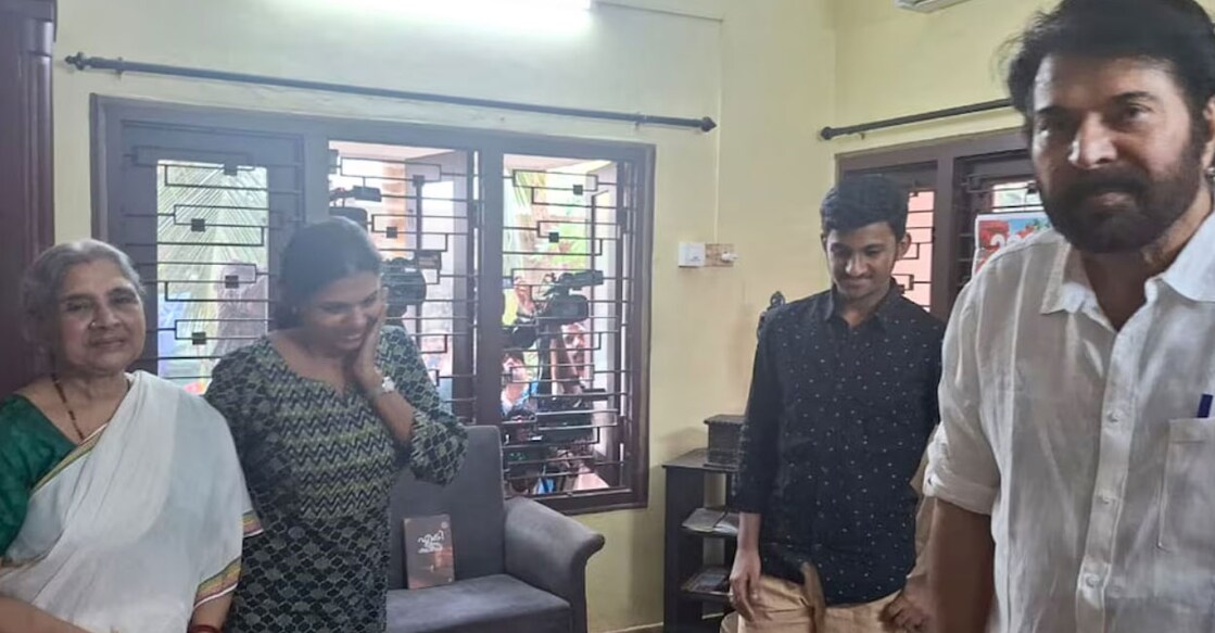 Mammootty at M T Vasudevan Nair's residence. Photo: Special arrangement