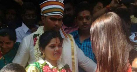Aishwarya Rai attends her bodyguard's wedding