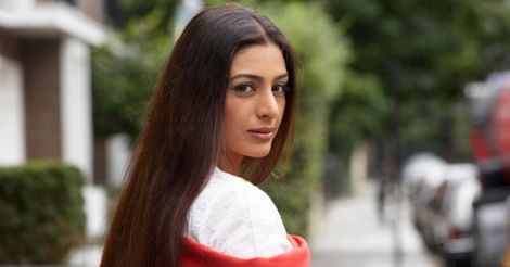 At the age of 44, Tabu to get hitched?