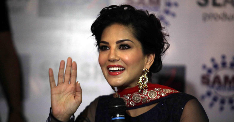 784px x 410px - Haters beware: Sunny Leone is a Punjabi kudi at heart | Gossips