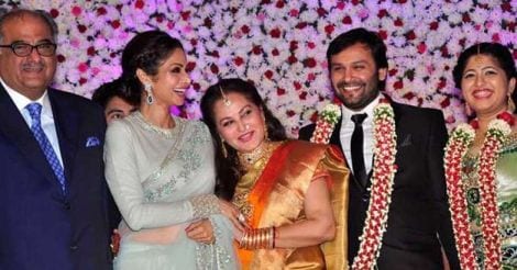 'Arch rivals' Sridevi, Jaya Prada end cold war with a hug