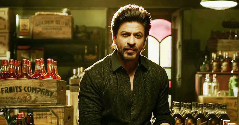 Raees' movie review: it's a race between SRK & Nawazuddin | Raees review | Raees  movie review | Shah Rukh Khan Raees | SRK | Shah Rukh Khan | Movie reviews |