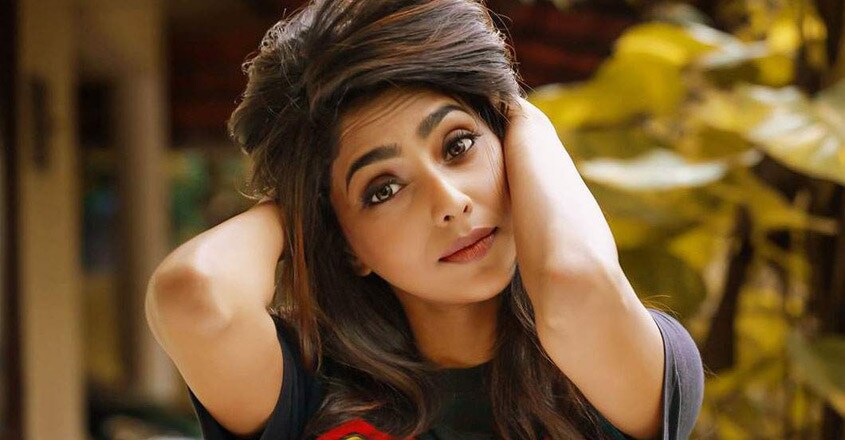 Aishwarya Lekshmi's Shares Her Cooking Chronicles! | JFW Just for women