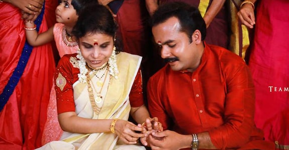 vaikom-vijaylakshmi-engagement-1 vaikom-vijaylakshmi-engagement-1