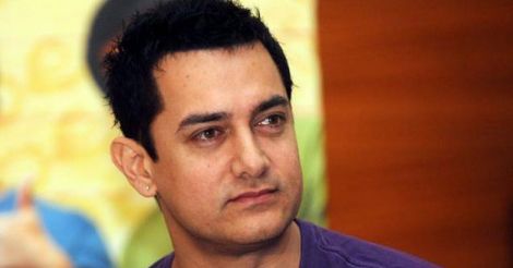 Intolerance row: Pak director backs Aamir, Hirani keeps mum