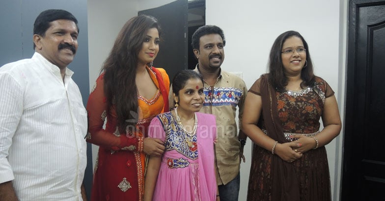 shreya ghoshal ennu ninte moideen