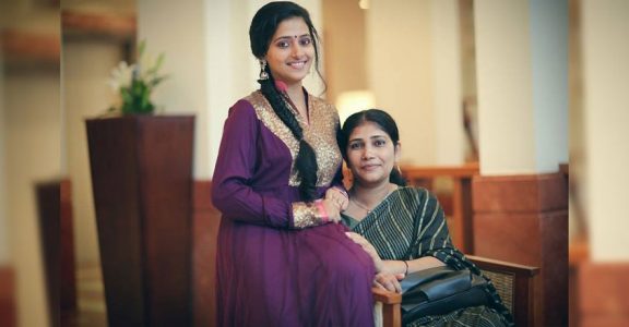 How Anu Sithara's father snatched a cameo in 'Subharathri' right under her nose How Anu Sithara's father snatched a cameo in 'Subharathri' right under her nose