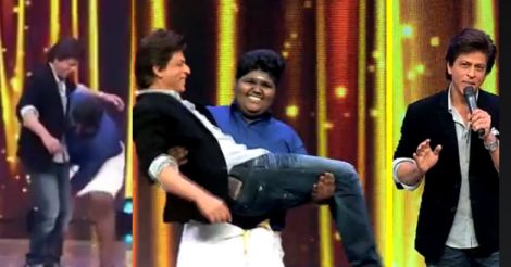 Watch: Internet sensation VG wished to lift SRK on stage, this is how the star reacted 