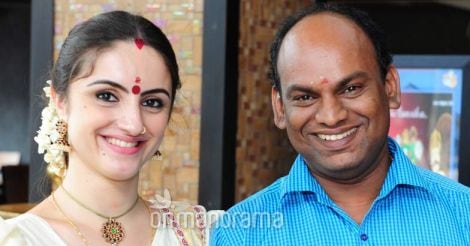 Love knows no boundary for actor-dancer Paris Laxmi and hubby Pallipuarm Sunil