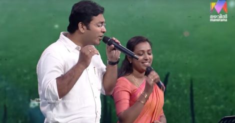 Singing couple sizzles Super 4 audience as guests