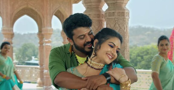 This dance feat by Bibin in 'Oru Pazhaya Bomb Kadha' is a stunner This dance feat by Bibin in 'Oru Pazhaya Bomb Kadha' is a stunner